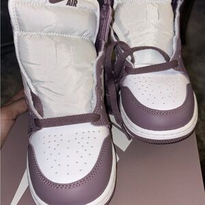 Jordan 1 Mauve GS 4.5 BRAND NEW IN BOX!